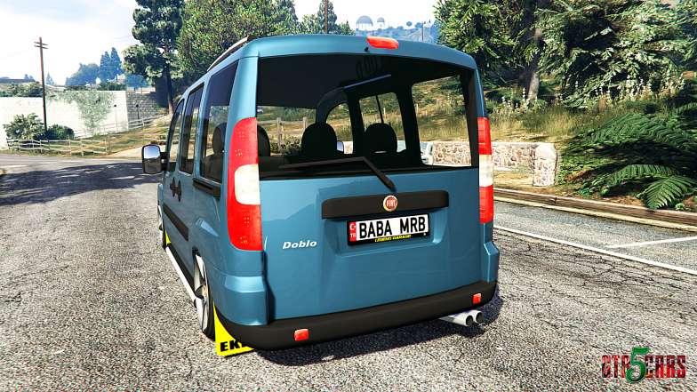 Fiat Doblo back view