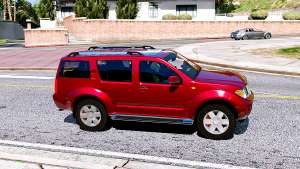 Nissan Pathfinder 2007 side view