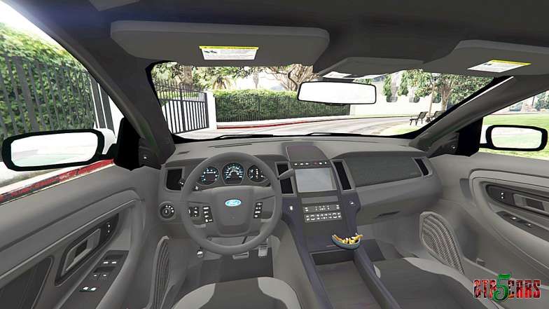 Ford Taurus - interior