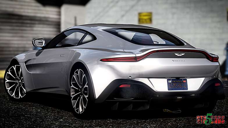 Aston Martin Vantage 2019 - rear view